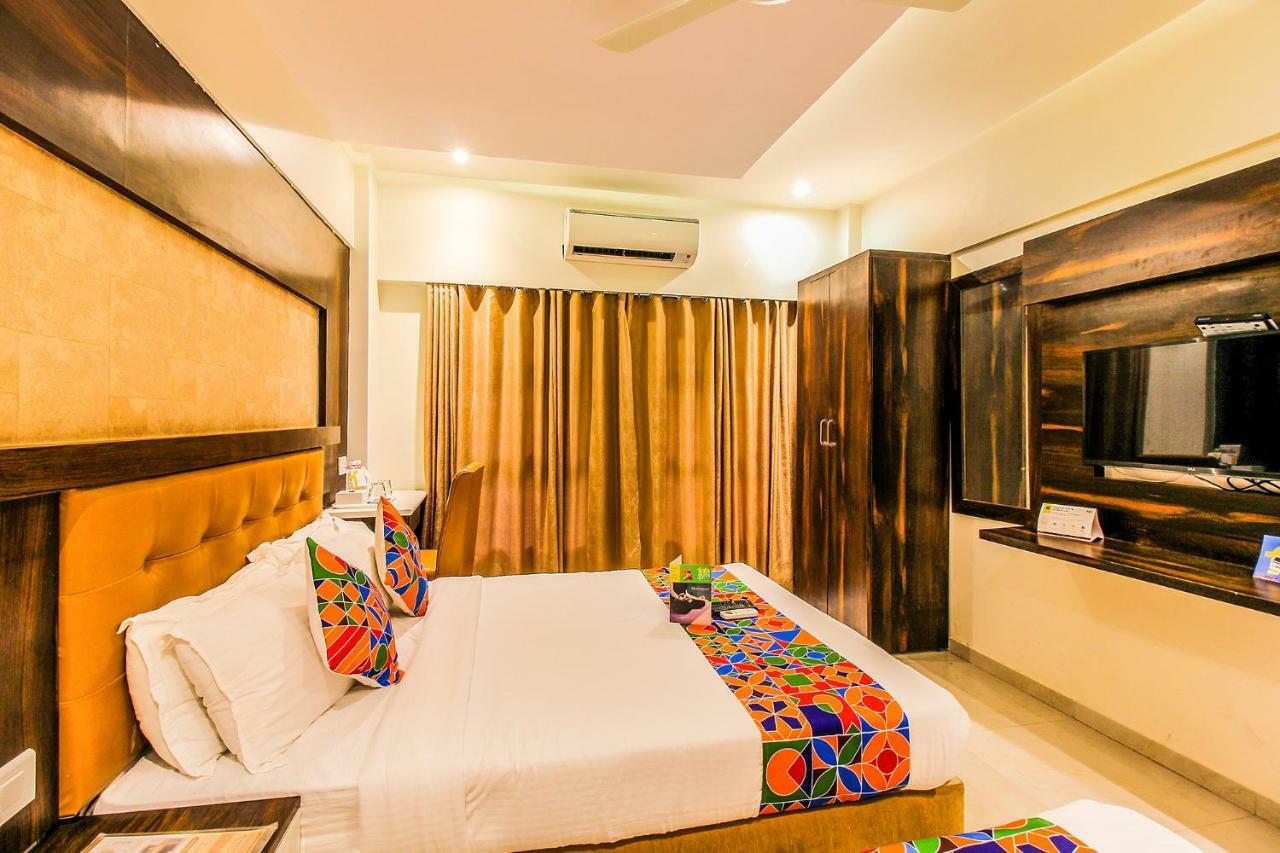 Fabhotel Plus Embassy Park Mumbai Exterior foto