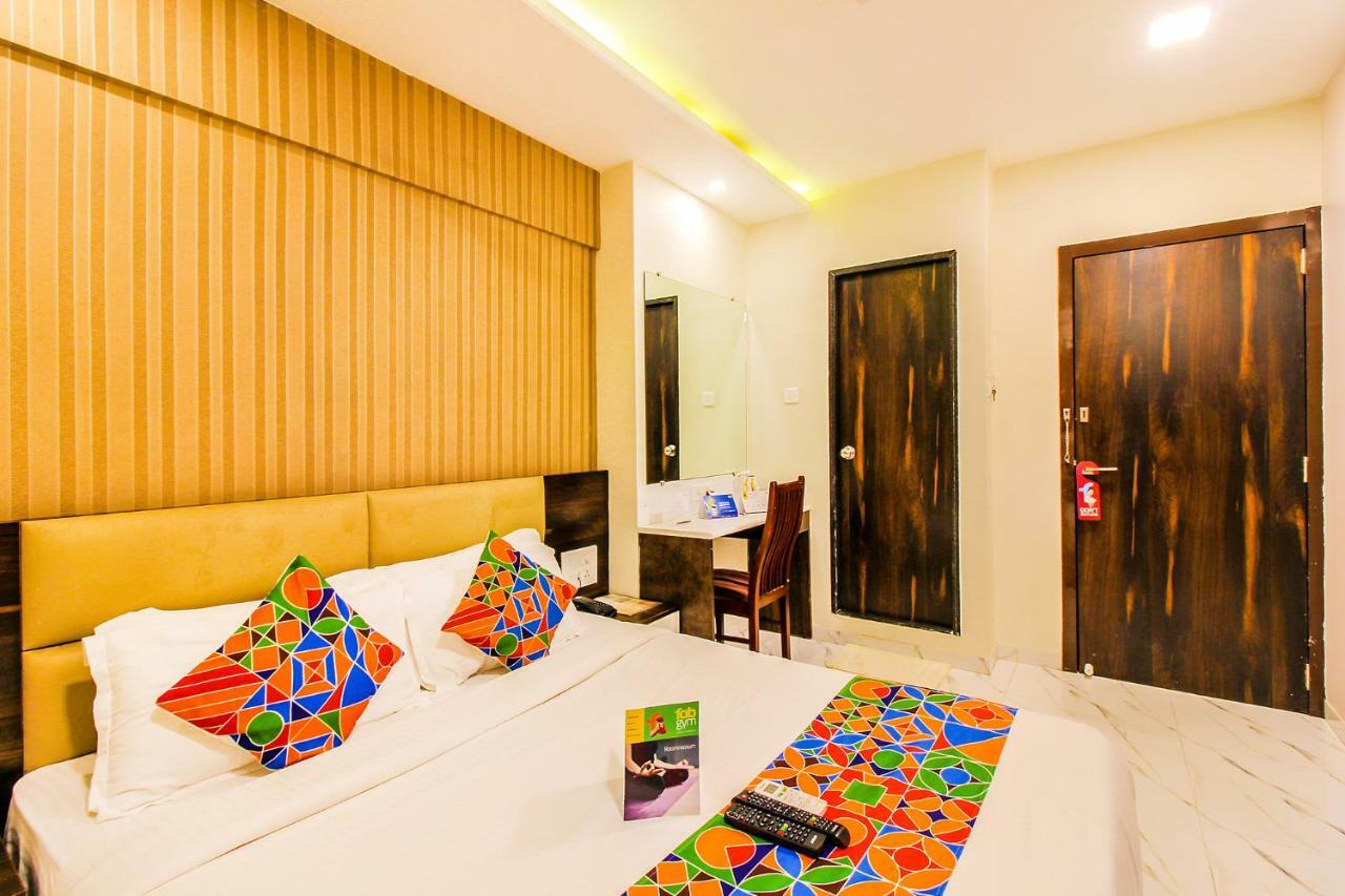 Fabhotel Plus Embassy Park Mumbai Exterior foto