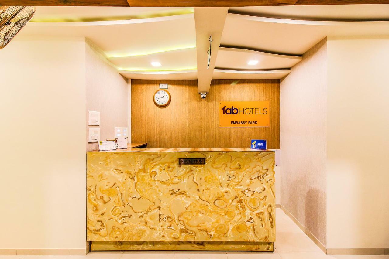 Fabhotel Plus Embassy Park Mumbai Exterior foto